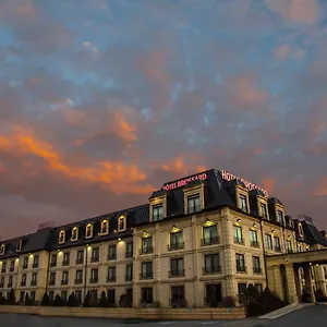 https://hotel-brossard.hotels-in-montreal.org